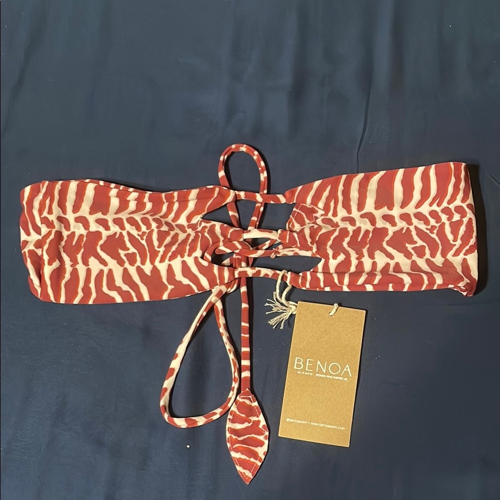 Benoa strapless top NWT